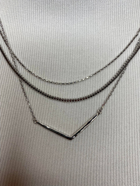 Simply V Necklace